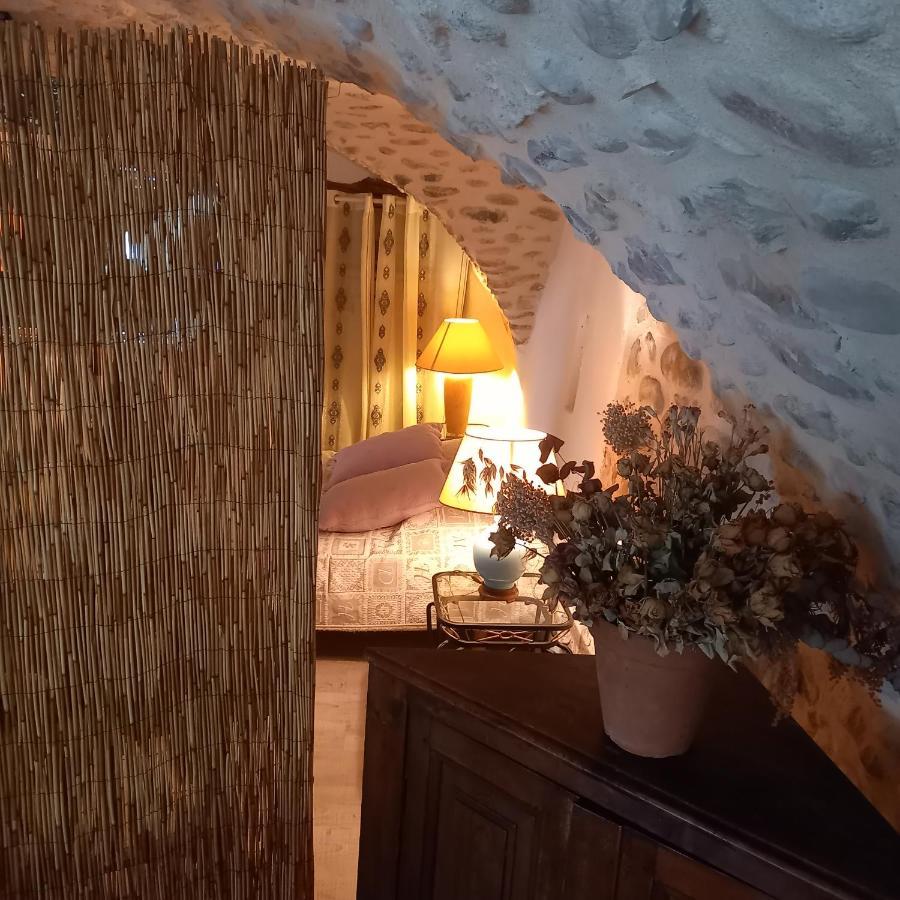 Chambres D'Hote Les Jardins De Prasserat Vallon-Pont-d'Arc Luaran gambar