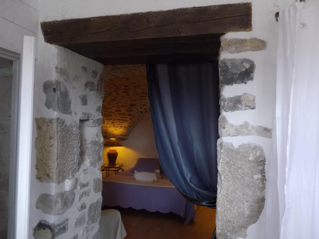 Chambres D'Hote Les Jardins De Prasserat Vallon-Pont-d'Arc Bilik gambar