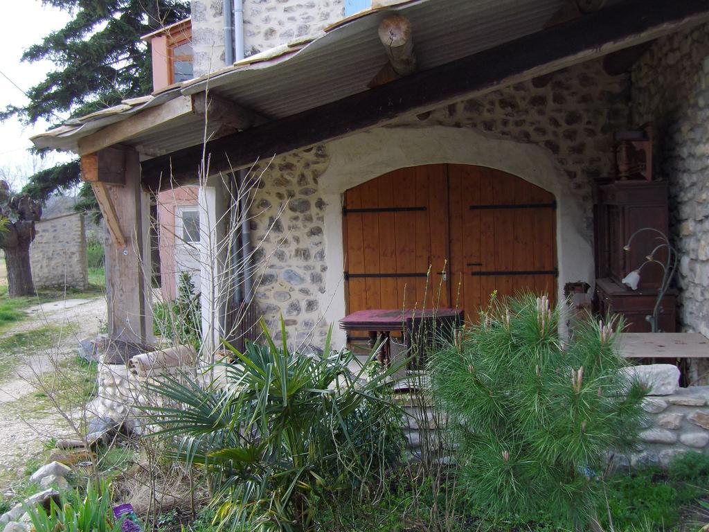 Chambres D'Hote Les Jardins De Prasserat Vallon-Pont-d'Arc Bilik gambar