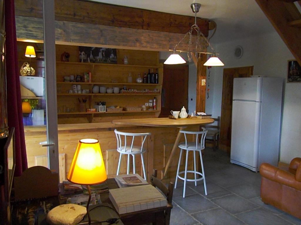 Chambres D'Hote Les Jardins De Prasserat Vallon-Pont-d'Arc Bilik gambar