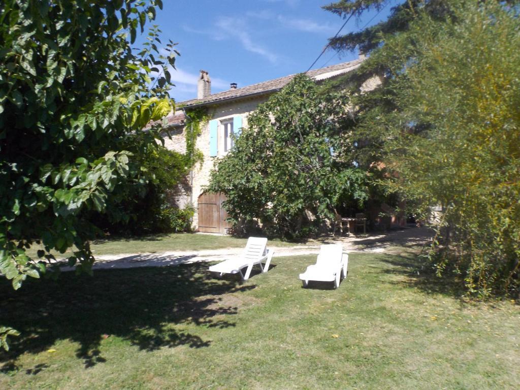 Chambres D'Hote Les Jardins De Prasserat Vallon-Pont-d'Arc Bilik gambar